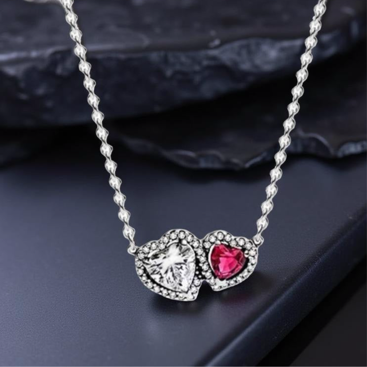 HEARTFELT NECKLACE