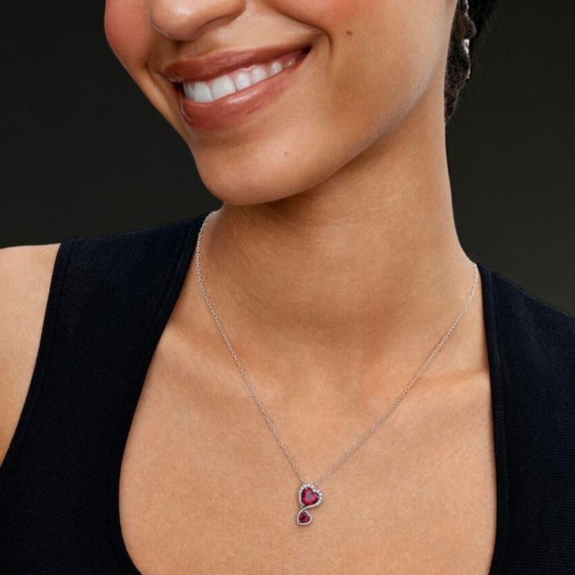 DANGLE HOT HEARTS NECKLACE