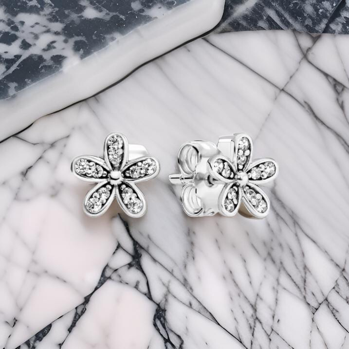 DAISY STUDS