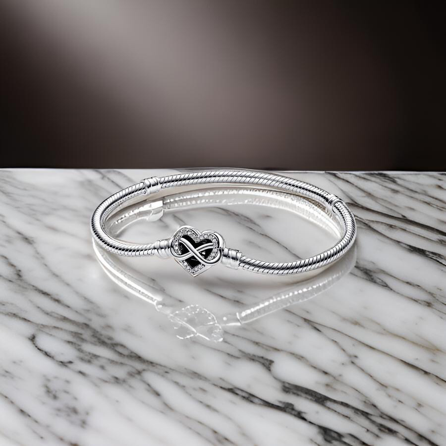 TIMELESS HEART BRACELET