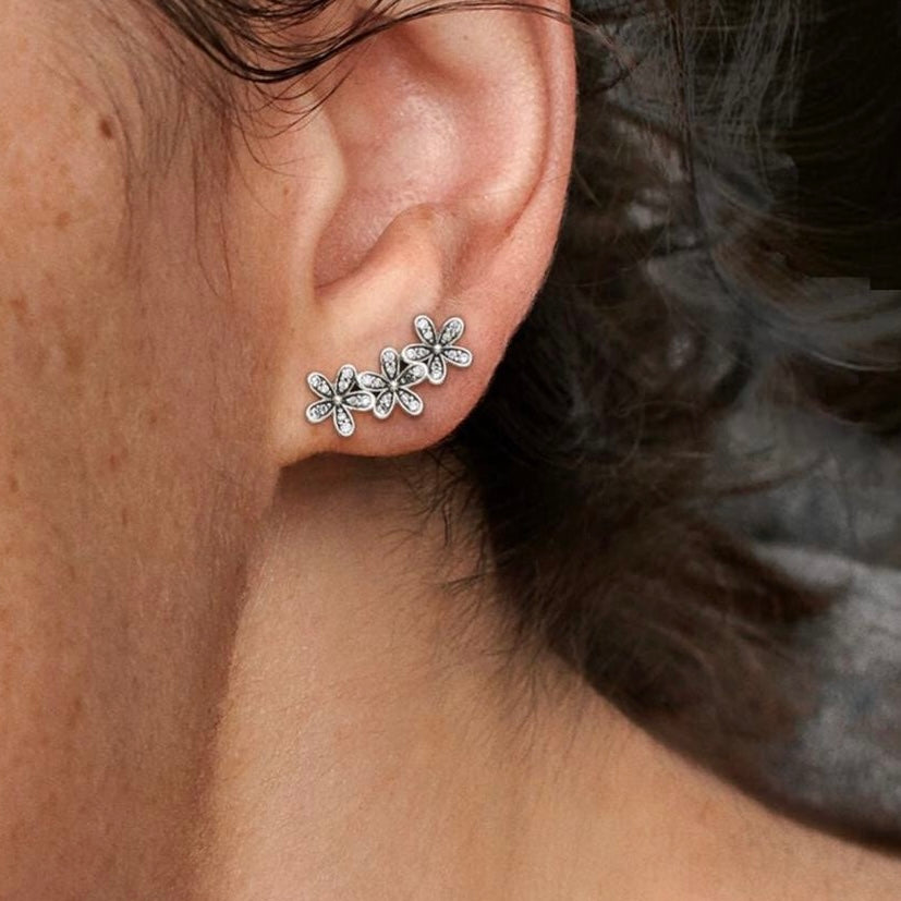 FLOWER STUDS
