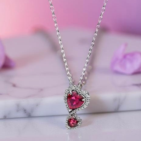 DANGLE HOT HEARTS NECKLACE